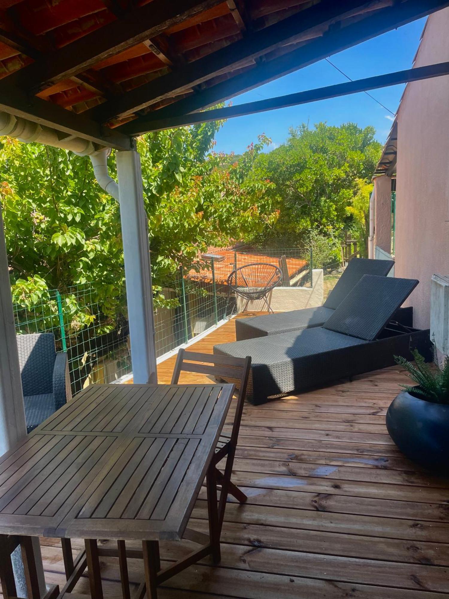 פורטיסיו Joli Studio Maisonnette A 100M De La Plage מראה חיצוני תמונה