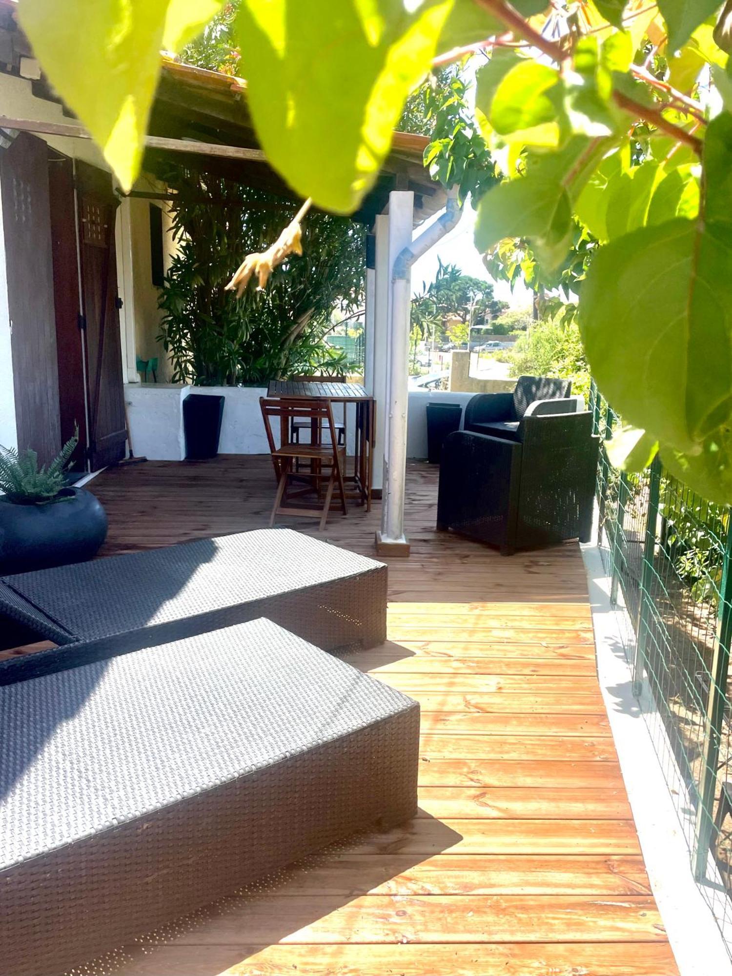 פורטיסיו Joli Studio Maisonnette A 100M De La Plage מראה חיצוני תמונה